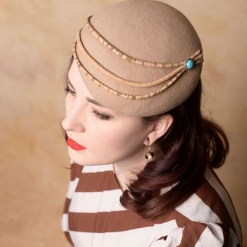 Chapeau Béret  Chic en Feutre Mérinos couleur Taupe pierre turquoise