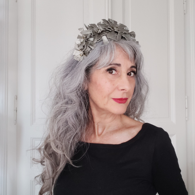 Une touche d’audace qui transforme votre allure et impose un style puissant.